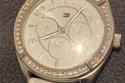 tommy hilfiger watch