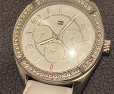 tommy hilfiger watch