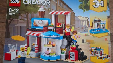 lego creator 31077 modular sweet surprises