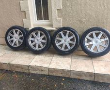 Chrysler 18" alloy wheels