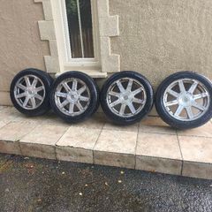 Chrysler 18" alloy wheels