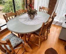 table and chairs