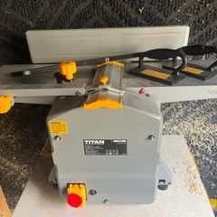 TITAN thicknesser planer