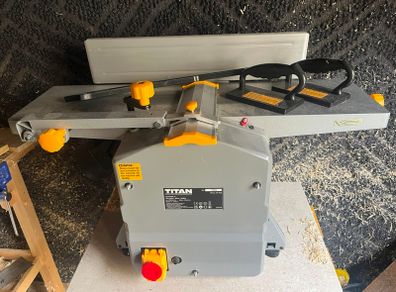 TITAN thicknesser planer