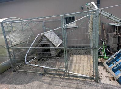 Dog Run and house.   Galvanized