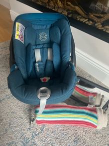 Cybex Cloud z+ with swivel base &. Mirror