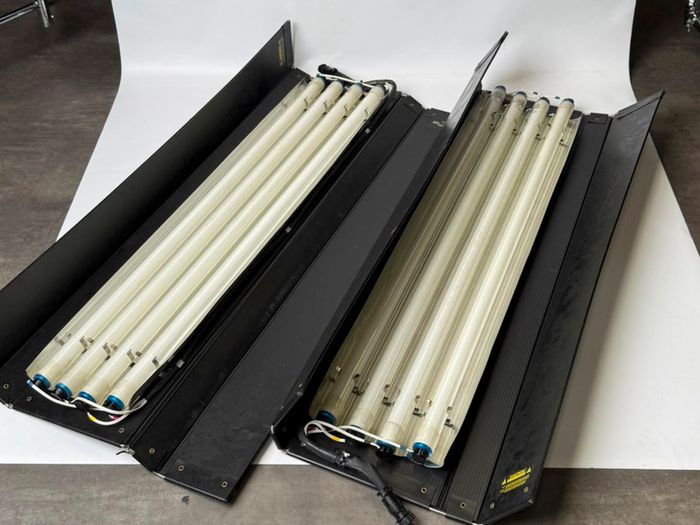 Kino Flo 4ft 4Bank Fluorescent Light