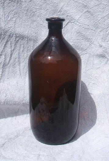 BRITISH DRUG HOUSES LTD (BDH) - a vintage large brown glass bottle (1960's or earlier). About 11" high. PRICE REDUCED.