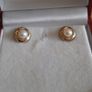 ladies 9ct gold earrings Image 4