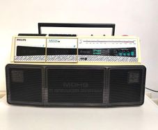Retro 80s Philips D8304 Moving Sound Stereo Boombox