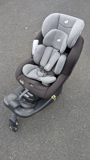 Joie Car seat with Isofix base