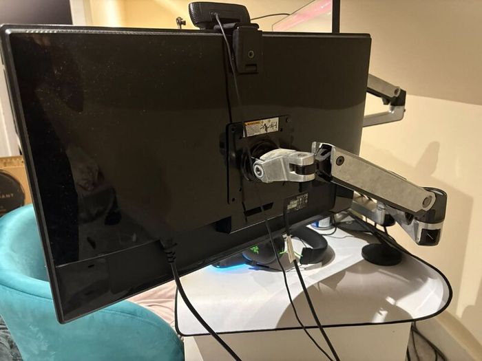 Asus Vg248qe 144hz 24" + Asus Ve228h 22" Monitors