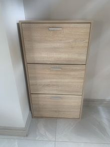 Shoe cabinet