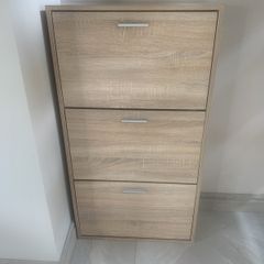 Shoe cabinet