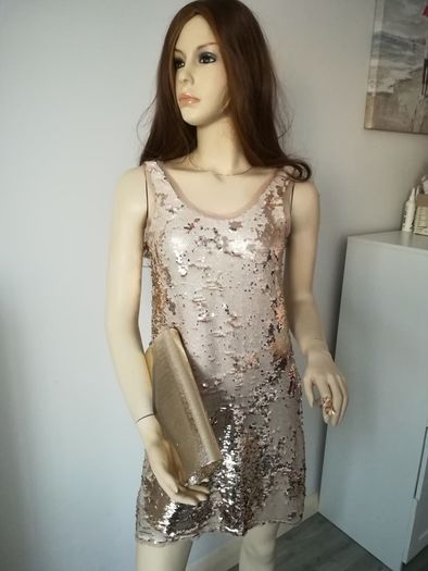 Gold Zara dress size XS(8-10) with matching heels and clutch