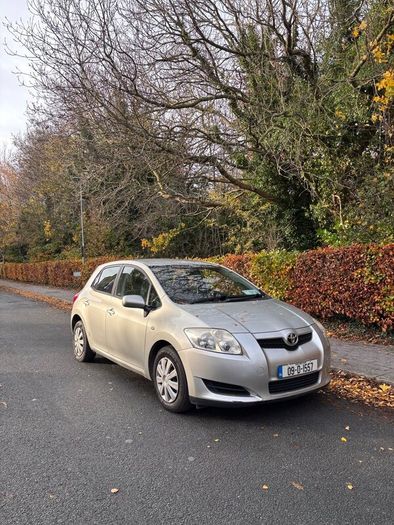 Toyata Auris 1.4 D-4D Manual