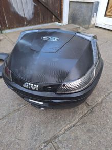 GIVI Blade Top Box