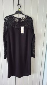 black dress