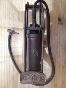 Kismet Lorry Brass Foot Pump