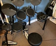 Allesis Nitro Mesh Electric Drum Kit