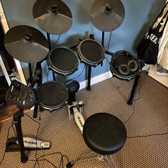 Allesis Nitro Mesh Electric Drum Kit