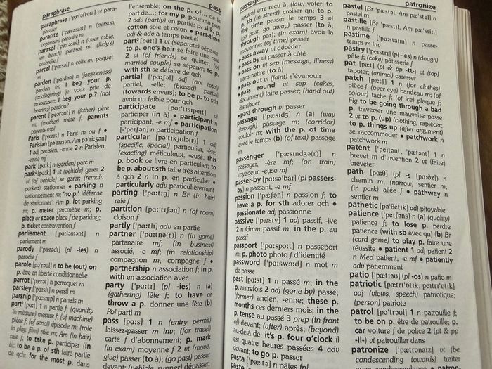 Harrap's Everyday French and English Dictionary
