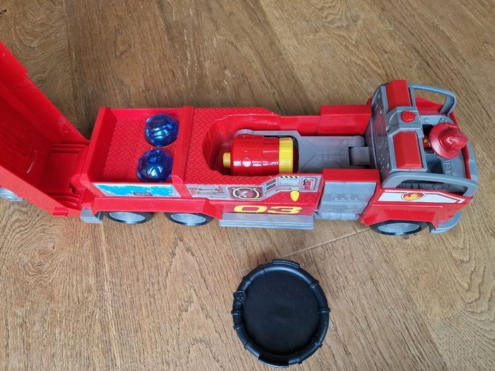 Paw Patrol - Marshall's Transforming Firetruck