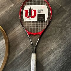 Tennis Racket - Wilson federer tour 110