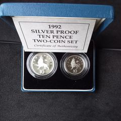 1992 Royal Mint Silver Proof 10p Two-Coin Set ( Complete with COA and Box )