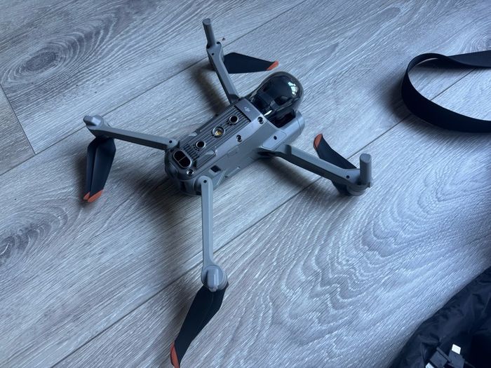 DJI Air 2s fly more combo