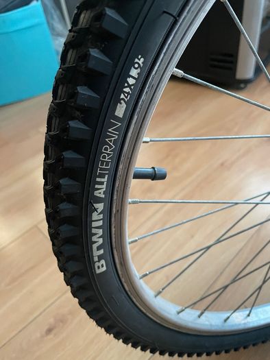 Decathlon mountain bike 24 inch