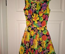 Brand NEW stunning River Island flowery dress, size S