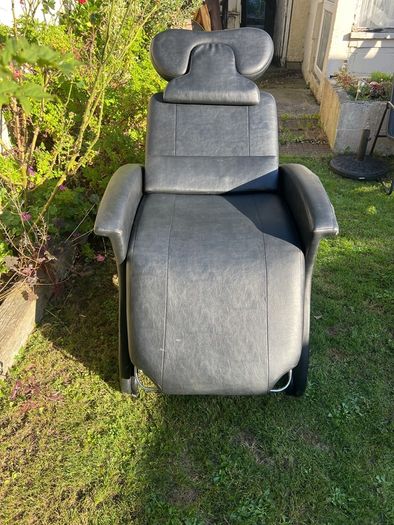 beauty chair