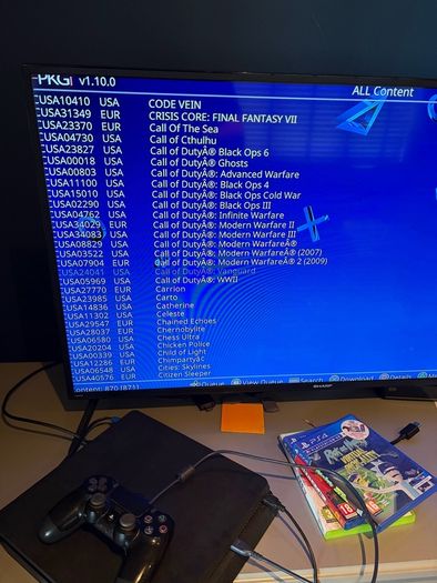 Sony PS4 Slim + Controller + 2 Games - GoldHEN Setup 150 Not 50