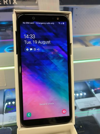 Samsung Galaxy A6 (2018) 32GB Black, Unlocked Like New