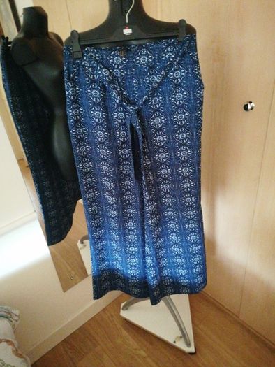 Women's Trousers NWOT SIZE 12
