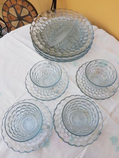 Set of 4 Anchor Hocking Bubble Blue Grill Plates, Cups & Saucers from 1940s