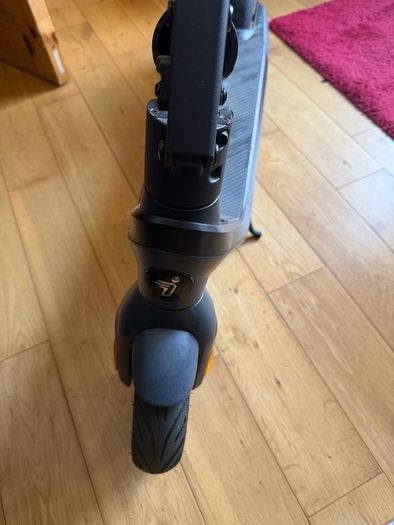 Segway ninebot  e2 pro escooter