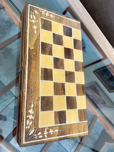 Vintage Decorative Foldable Chessboard with Hand Carved Detail and Chess Pieces 26 cm Square