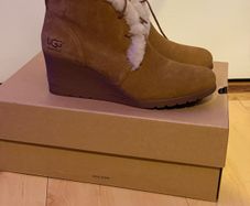 Ugg Jeovana