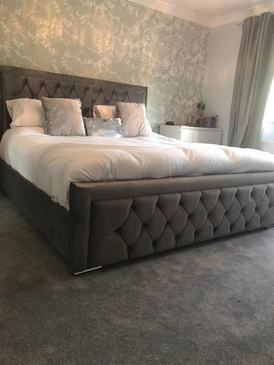 New\ Panel Plush Velvet Upholstered Bed Frame Double & King Size