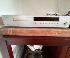 Arcam CD72 CD Player