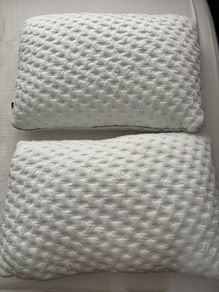 New memory pillow x2 cooling pillows