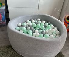 pool with balls