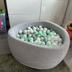 pool with balls