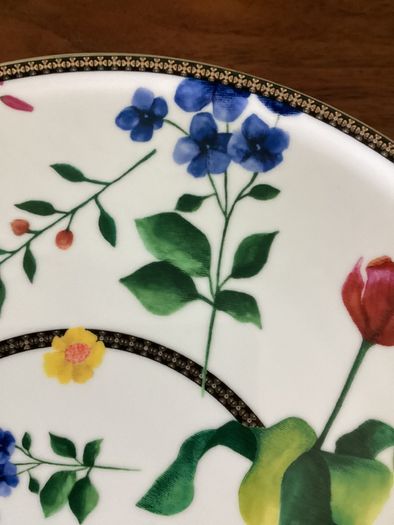 Ceramic Footed Floral Cake Display Plate