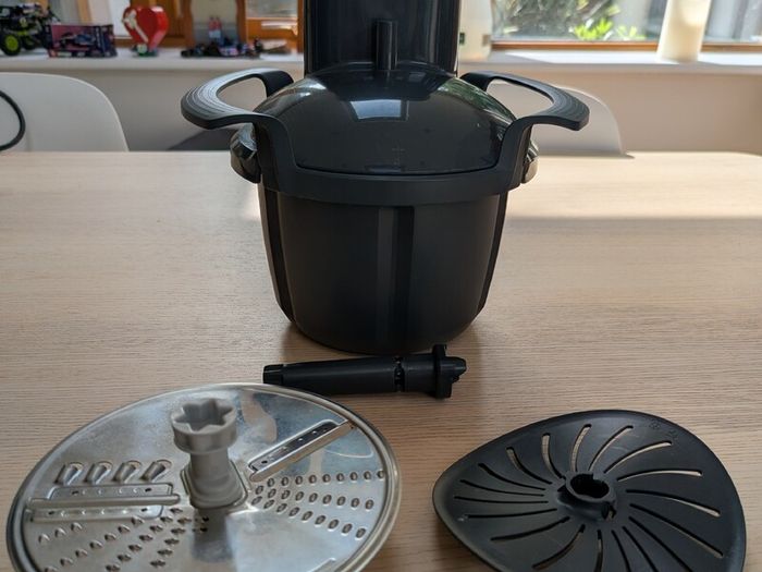 Thermomix TM6 + Friend (with bowl) + Cutter + Blade Cover