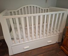 Br Baby white Oslo sleigh cot bed