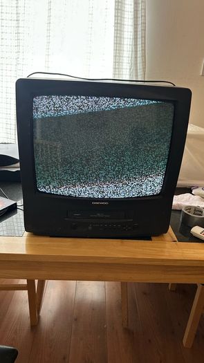 Daewoo 20" CRT TV / VHS VCR Combi Unit (Model GB20H1T) - Retro Gaming / VHS