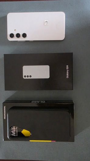 Samsung S24